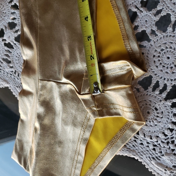 Bike Shorts Scrunch Butt bottoms - Picture 5 of 5